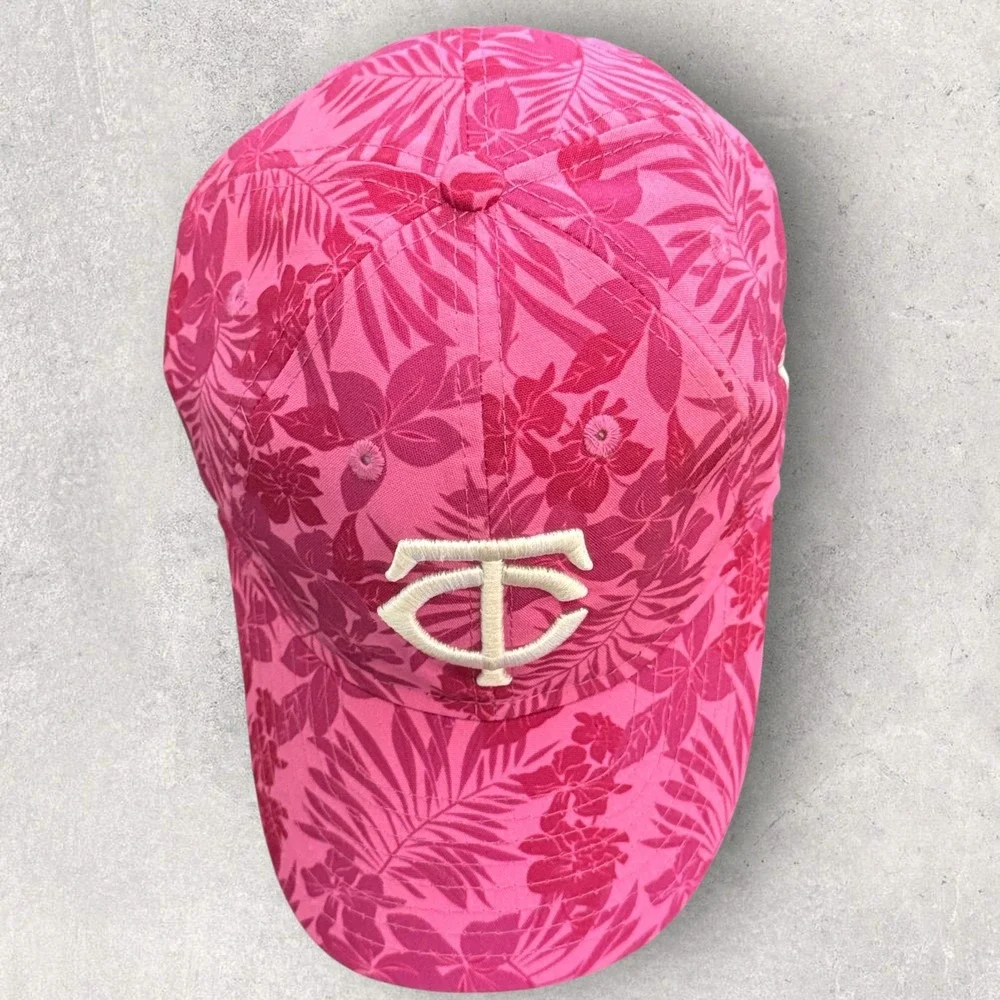 New Era Minnesota Twins‎ 9TWENTY Youth Pink Floral Spring Training Hat